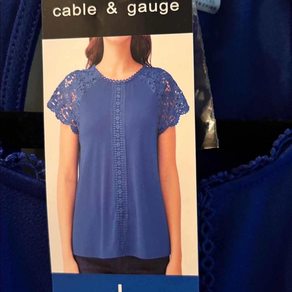 NWT Cable & Gauge Women's Royal Blue Top Large - Picture 2 of 8
